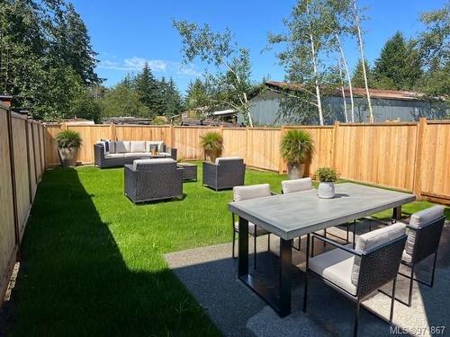 A-2118 Nikola Pl, Campbell River, BC - Outdoor With Deck Patio Veranda With Backyard