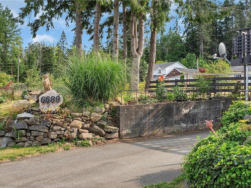 6689 Island Hwy South, Fanny Bay, BC 