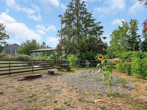 6689 Island Hwy South, Fanny Bay, BC 