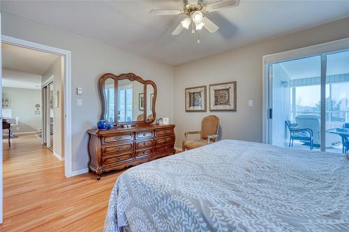 409-195 Warren Avenue, Penticton, BC - Indoor Photo Showing Bedroom