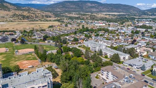 409-195 Warren Avenue, Penticton, BC - Outdoor With View