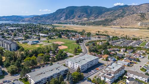 409-195 Warren Avenue, Penticton, BC - Outdoor With View