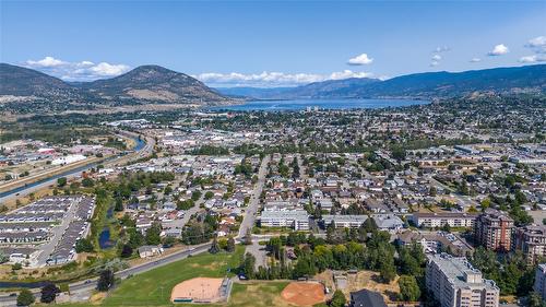 409-195 Warren Avenue, Penticton, BC - Outdoor With View