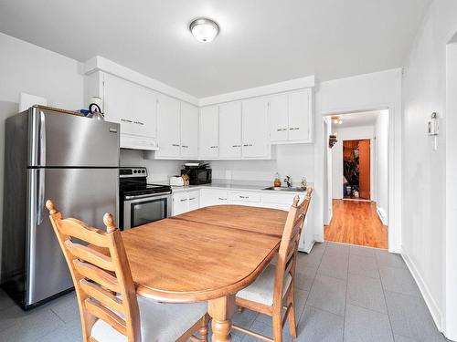 Overall view - 1433  - 1435 Av. D'Orléans, Montréal (Mercier/Hochelaga-Maisonneuve), QC - Indoor Photo Showing Kitchen