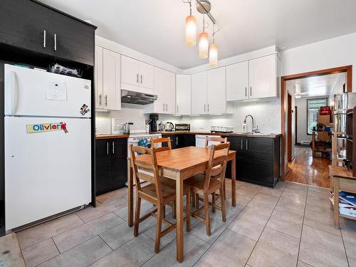 Cuisine - 1433  - 1435 Av. D'Orléans, Montréal (Mercier/Hochelaga-Maisonneuve), QC - Indoor Photo Showing Kitchen