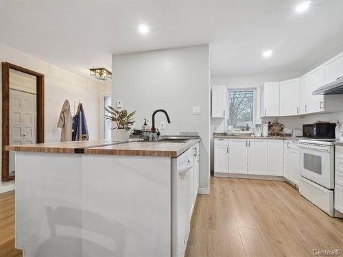 Kitchen - 239  - 241 Rue De La Rivière, Bedford - Ville, QC - Indoor Photo Showing Kitchen