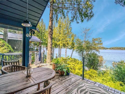 2308 South Lake Rd, Qualicum Beach, BC 