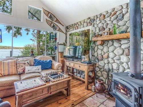 2308 South Lake Rd, Qualicum Beach, BC 