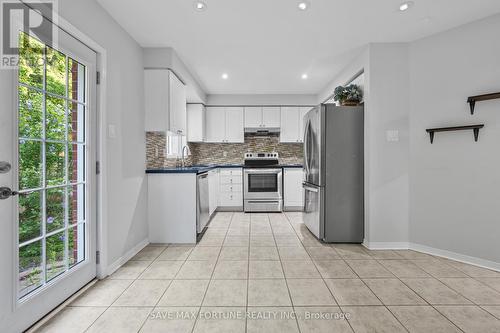 80 Bunchberry Way, Brampton (Sandringham-Wellington), ON - Indoor Photo Showing Kitchen