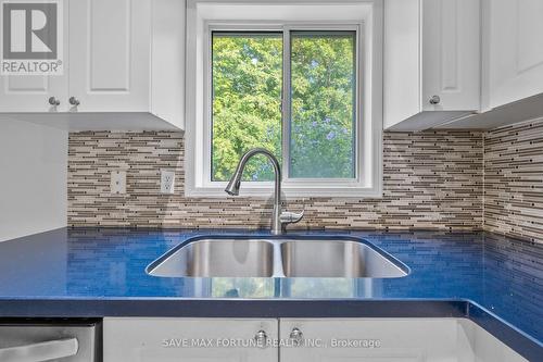 80 Bunchberry Way, Brampton (Sandringham-Wellington), ON - Indoor Photo Showing Kitchen With Double Sink