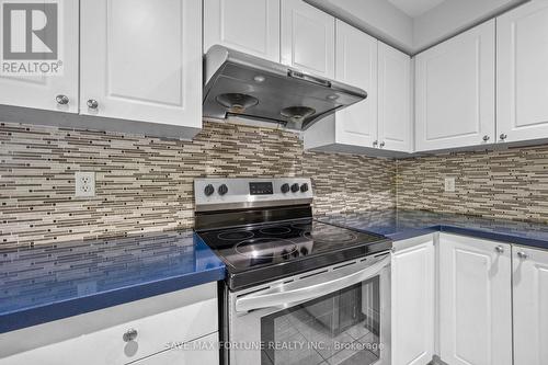 80 Bunchberry Way, Brampton (Sandringham-Wellington), ON - Indoor Photo Showing Kitchen With Upgraded Kitchen