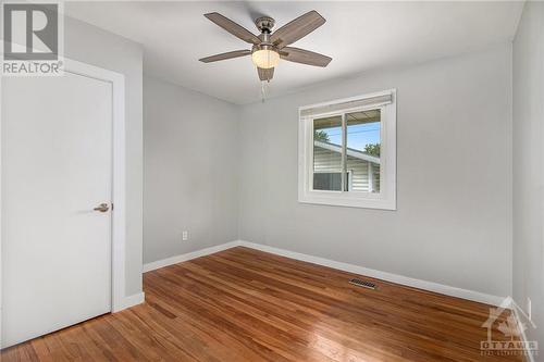 2529 Roman Avenue, Ottawa, ON - Indoor Photo Showing Other Room