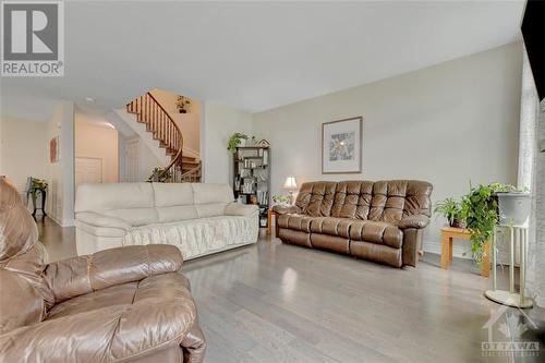 7 Borland Drive, Carleton Place, ON - Indoor Photo Showing Living Room