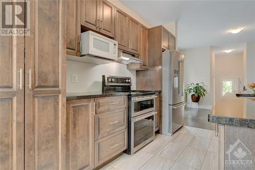 7 Borland Drive, Carleton Place, ON - Indoor Photo Showing Kitchen