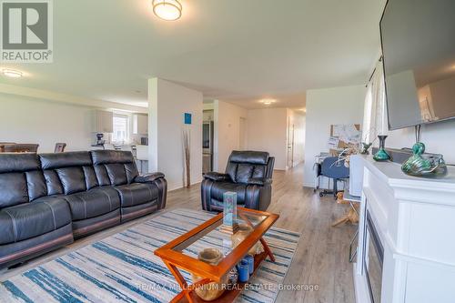 2 Millcreek Drive, Loyalist, ON - Indoor Photo Showing Living Room