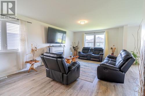 2 Millcreek Drive, Loyalist, ON - Indoor Photo Showing Living Room