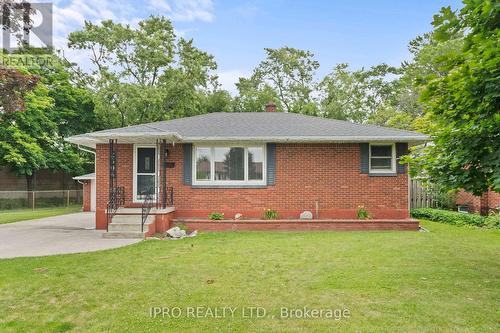 2504 Askin Avenue, Windsor, ON - Outdoor