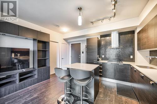 3004 - 9 Bogert Avenue, Toronto (Lansing-Westgate), ON - Indoor Photo Showing Kitchen With Upgraded Kitchen