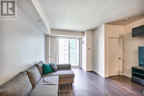 3004 - 9 Bogert Avenue, Toronto (Lansing-Westgate), ON - Indoor Photo Showing Living Room