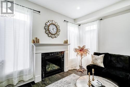 90 Ferragine Crescent, Bradford West Gwillimbury (Bradford), ON - Indoor Photo Showing Living Room With Fireplace