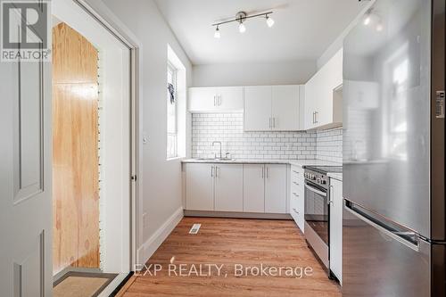 289 Old Weston Road, Toronto (Weston-Pellam Park), ON - Indoor Photo Showing Kitchen With Upgraded Kitchen