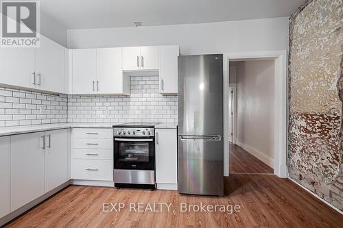 289 Old Weston Road, Toronto (Weston-Pellam Park), ON - Indoor Photo Showing Kitchen