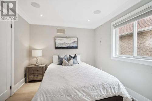 12 Ferncroft Place, Brampton (Fletcher'S Meadow), ON - Indoor Photo Showing Bedroom