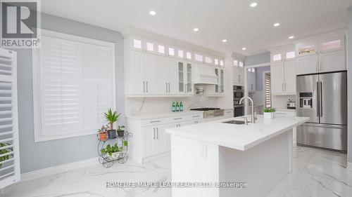 44 Eaglesprings Crescent, Brampton (Bram East), ON - Indoor Photo Showing Kitchen With Upgraded Kitchen