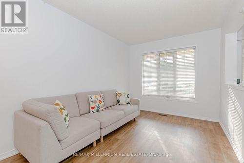 3256 Camberwell Drive, Mississauga (Churchill Meadows), ON - Indoor Photo Showing Living Room