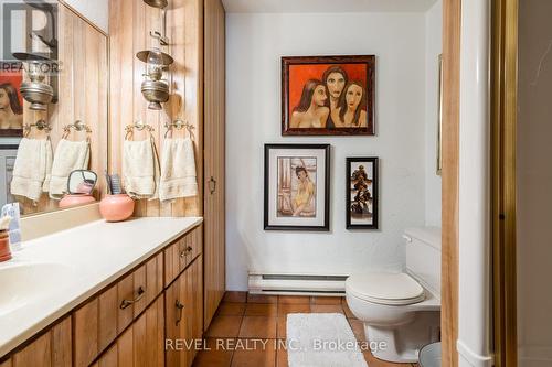 1552 Regional Road 81 Road, St. Catharines, ON - Indoor Photo Showing Bathroom