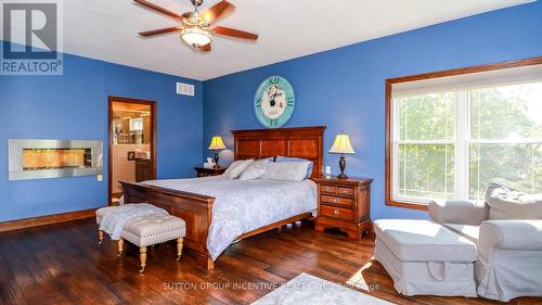 65 Big Sound Road, Mcdougall, ON - Indoor Photo Showing Bedroom