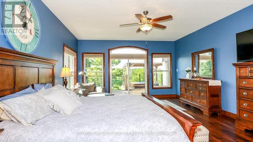 65 Big Sound Road, Mcdougall, ON - Indoor Photo Showing Bedroom