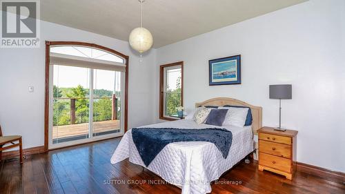 65 Big Sound Road, Mcdougall, ON - Indoor Photo Showing Bedroom