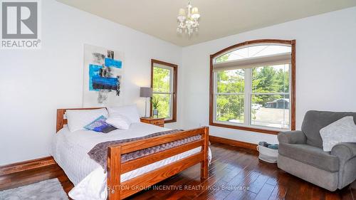 65 Big Sound Road, Mcdougall, ON - Indoor Photo Showing Bedroom