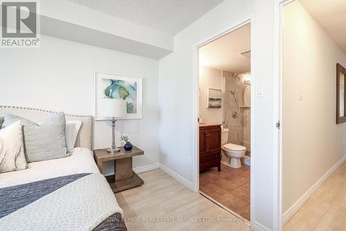 1625 - 77 Maitland Place, Toronto (Cabbagetown-South St. James Town), ON - Indoor Photo Showing Bedroom