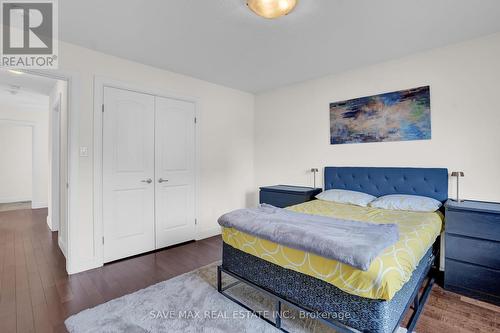 17 Lagoon Avenue, Hamilton (Hamilton Beach), ON - Indoor Photo Showing Bedroom