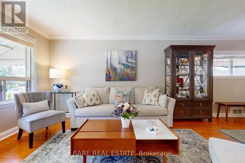 28 Burnley Avenue, Toronto (Wexford-Maryvale), ON - Indoor Photo Showing Living Room