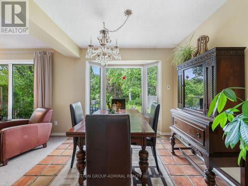 172 Spruce Street, Aurora (Aurora Village), ON - Indoor Photo Showing Dining Room