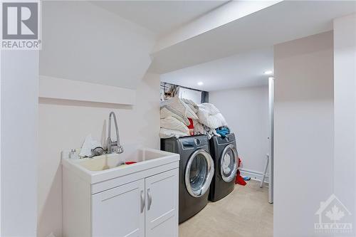 107 Rideau Terrace, Ottawa, ON - Indoor Photo Showing Laundry Room