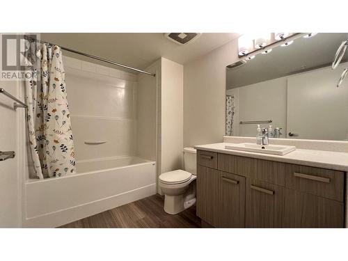 775 Academy Way Unit# 323, Kelowna, BC - Indoor Photo Showing Bathroom