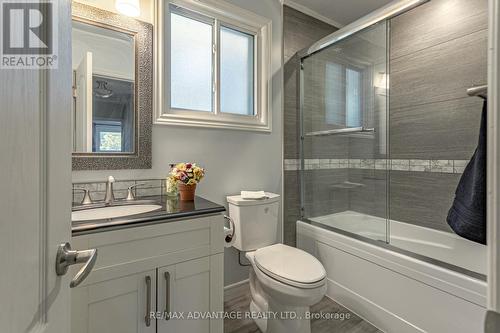 1156 Lancaster Street, London, ON - Indoor Photo Showing Bathroom