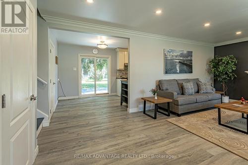 1156 Lancaster Street, London, ON - Indoor Photo Showing Living Room