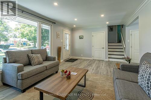 1156 Lancaster Street, London, ON - Indoor Photo Showing Living Room