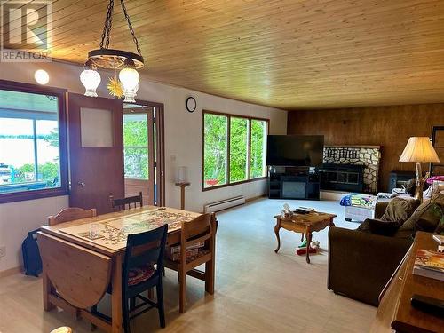 4040 Gill Place, Cluculz Lake, BC - Indoor With Fireplace