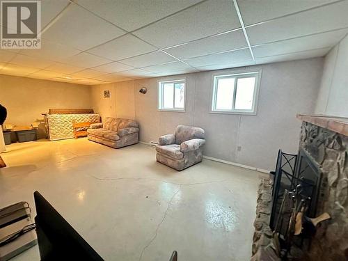 4040 Gill Place, Cluculz Lake, BC - Indoor