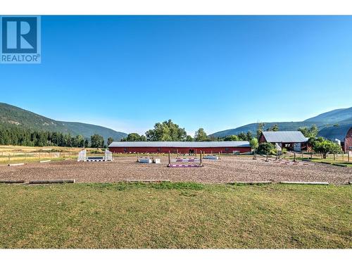 553 Salmon River Road, Salmon Arm, BC 