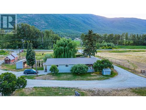 553 Salmon River Road, Salmon Arm, BC 