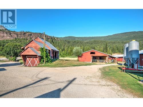 553 Salmon River Road, Salmon Arm, BC 