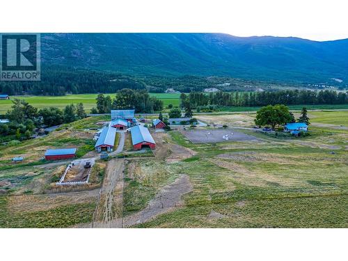 553 Salmon River Road, Salmon Arm, BC 