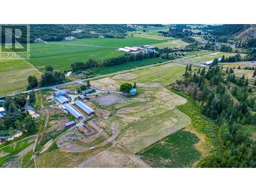 553 Salmon River Road, Salmon Arm, BC 